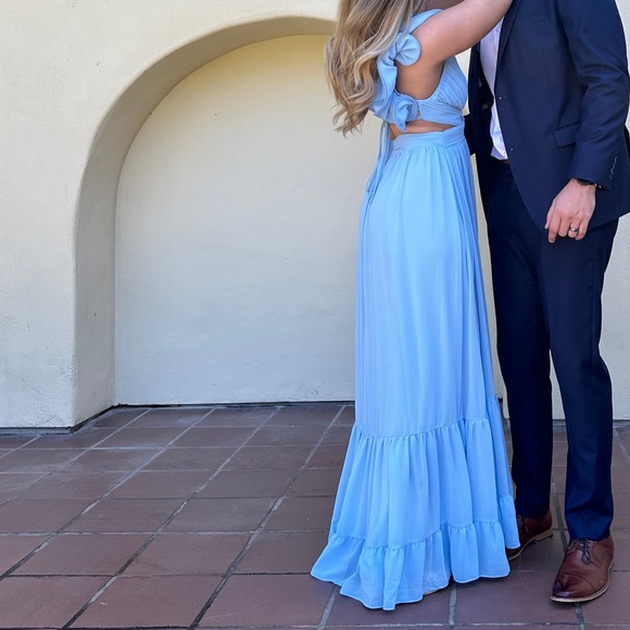 Blue Ruffle Sleeve Dress - Picture 4 of 5